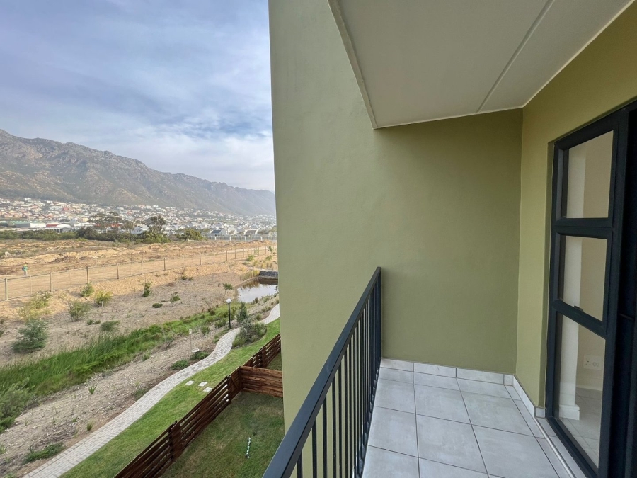 To Let 1 Bedroom Property for Rent in Gordons Bay Central Western Cape